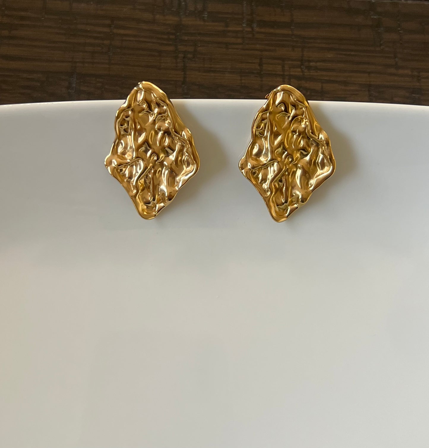 Striking Essence Earrings