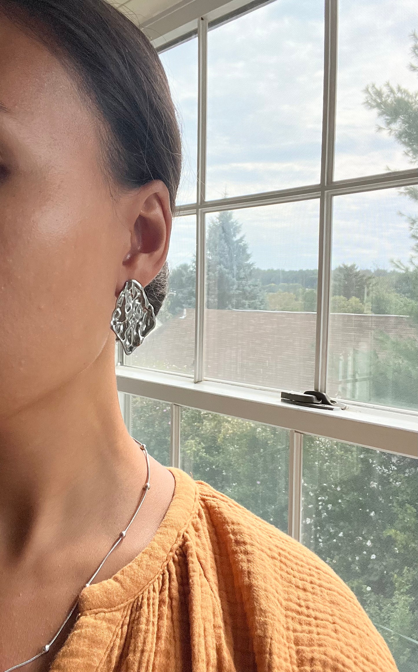 Striking Essence Earrings