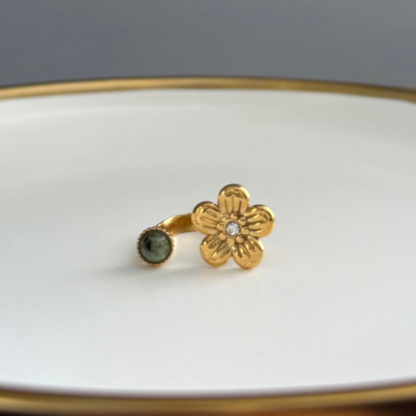 Adjustable Gold Flower Ring