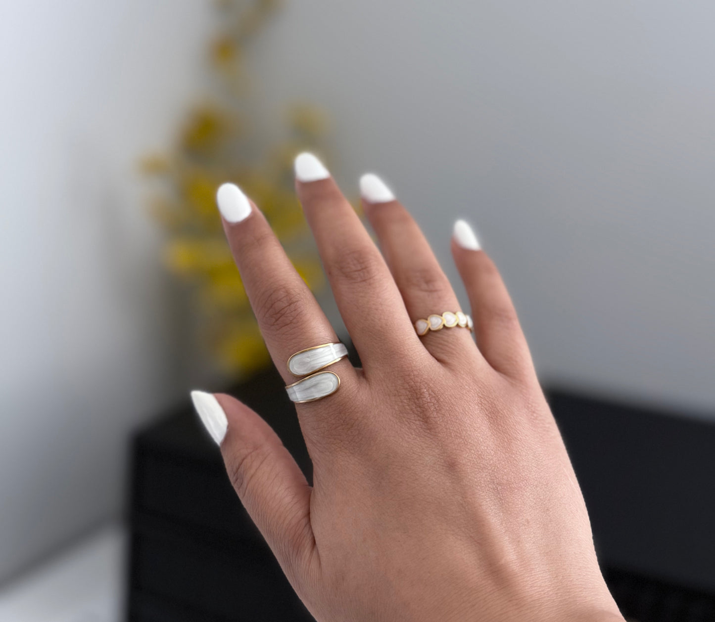 Retrova Ring