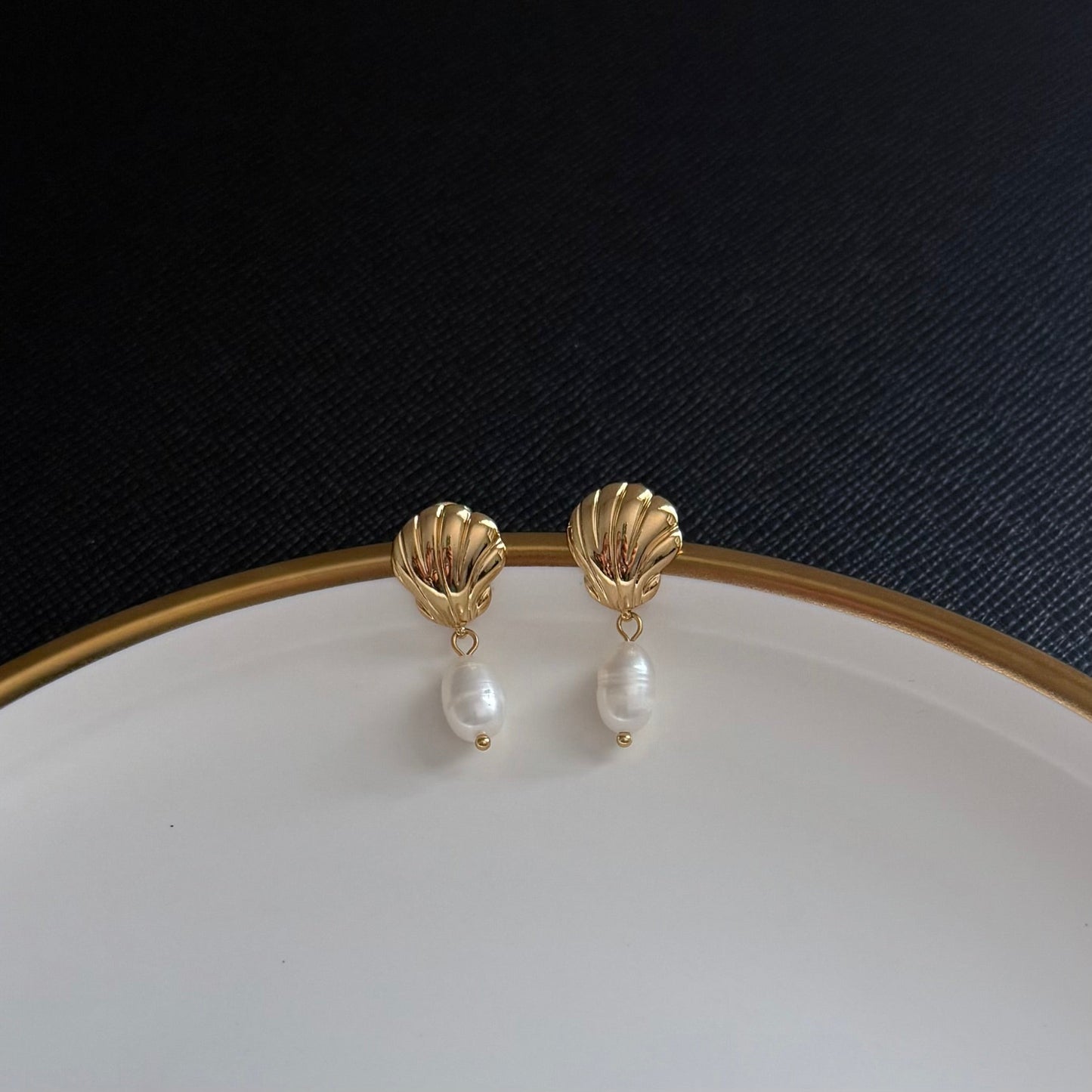 Clam Shell and pearl drop earrings