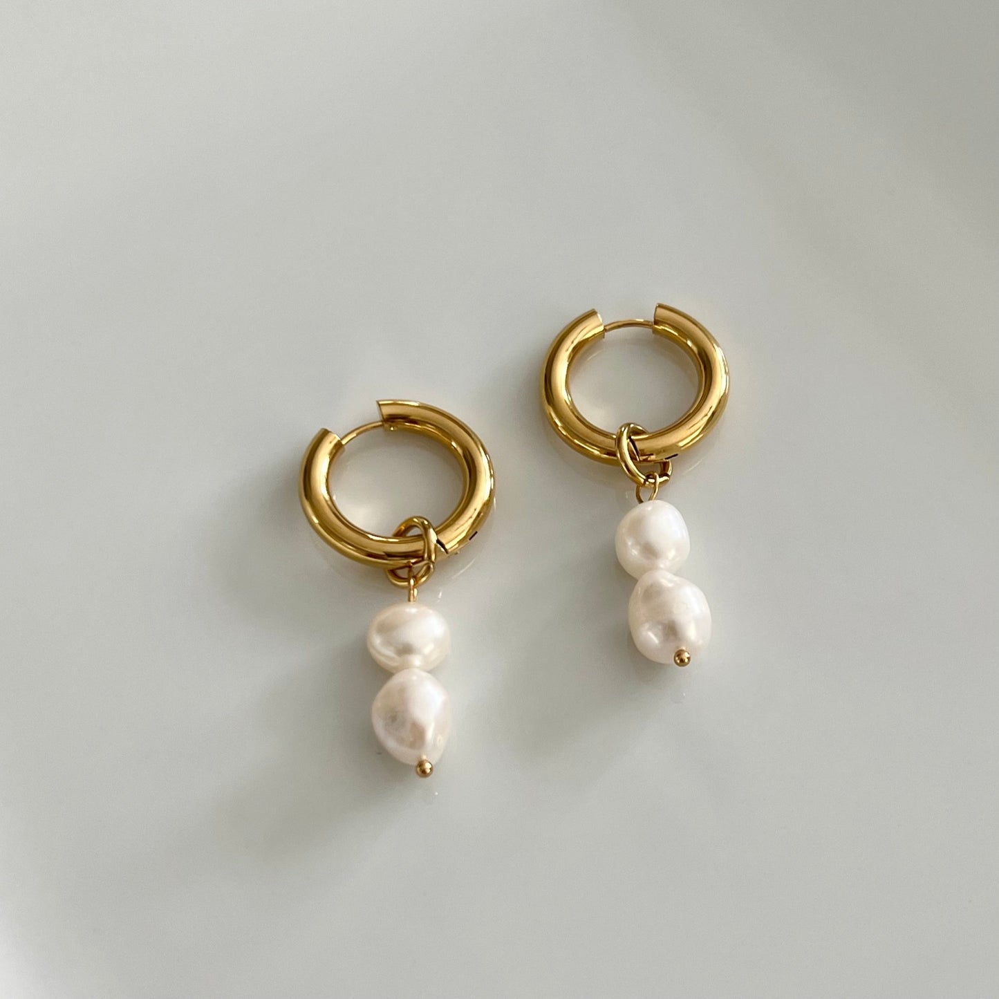 baroque pearls dangle earrings