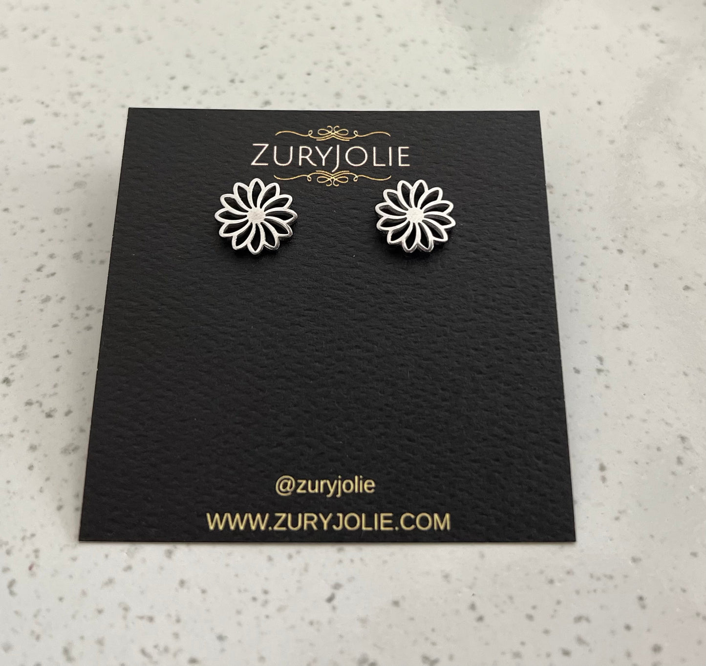 Daisy Stud Earrings