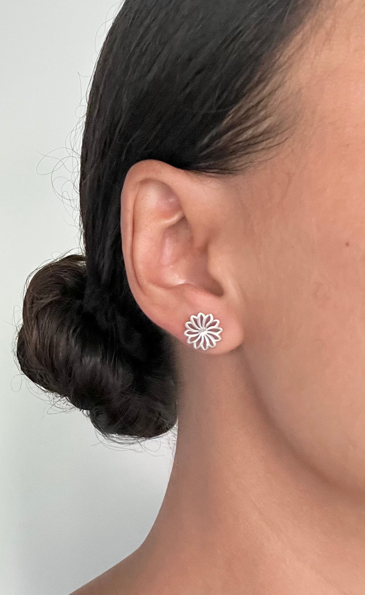 Daisy Stud Earrings