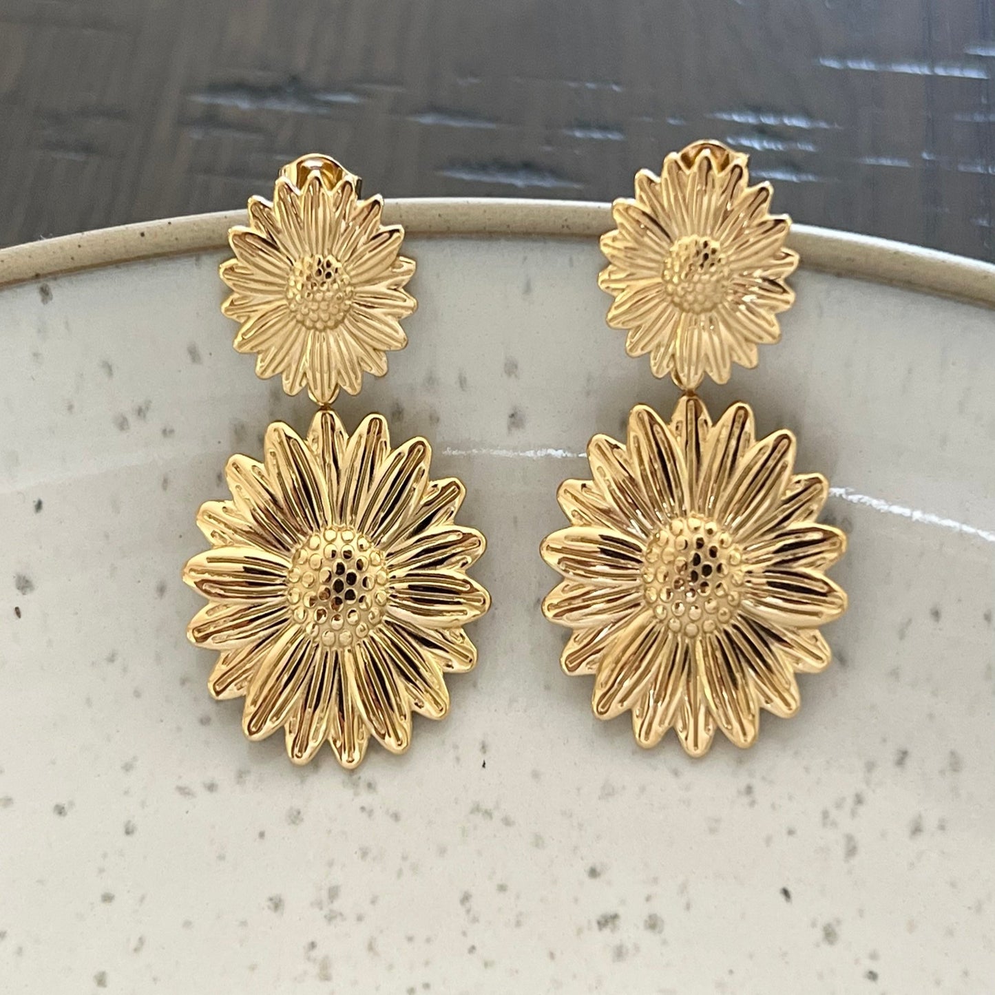 Gold Flower dangle earrings