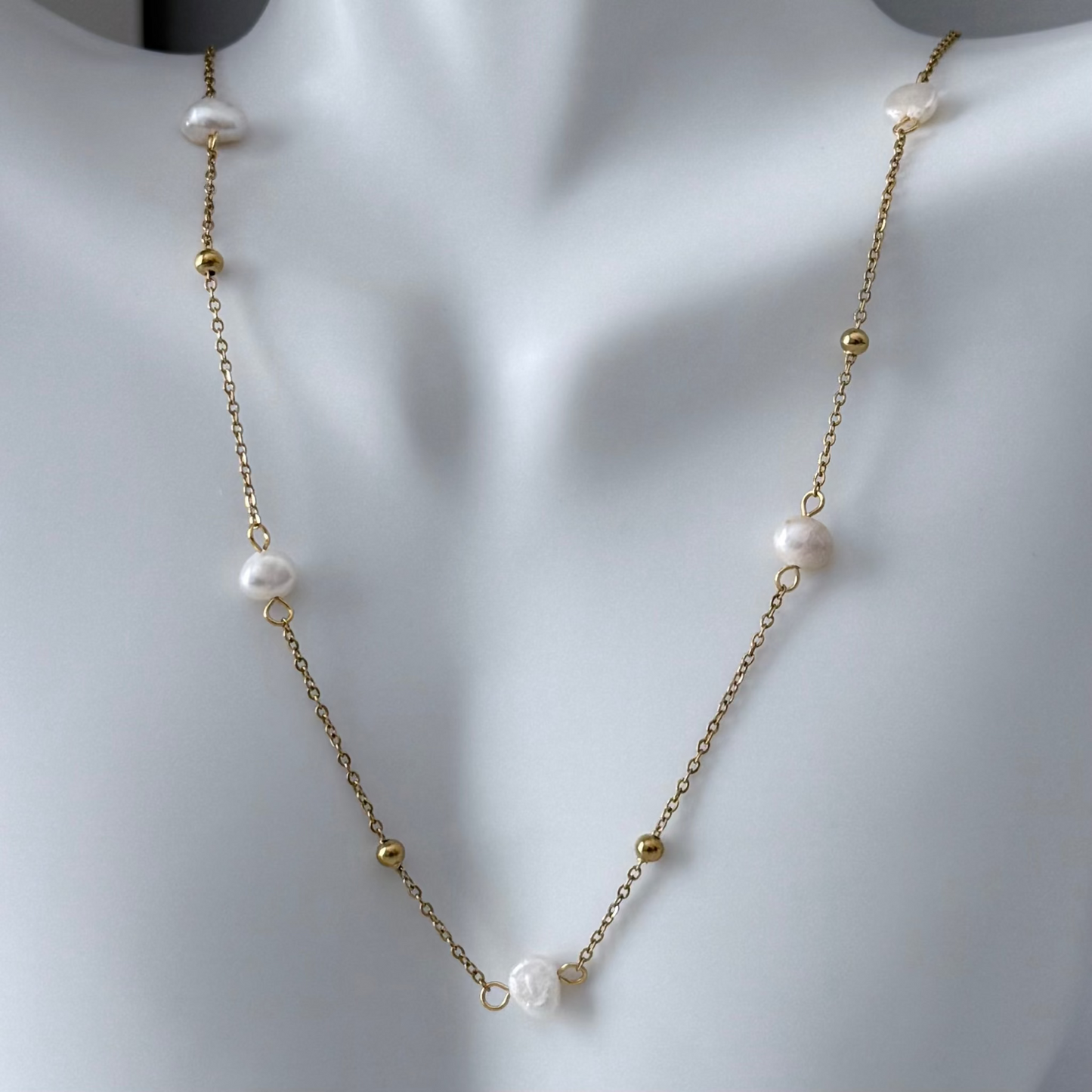 Isla Pearl Necklace