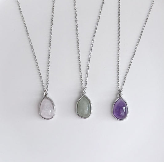 Elara Stone Pendant Necklace