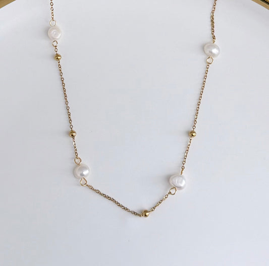Isla Pearl Necklace