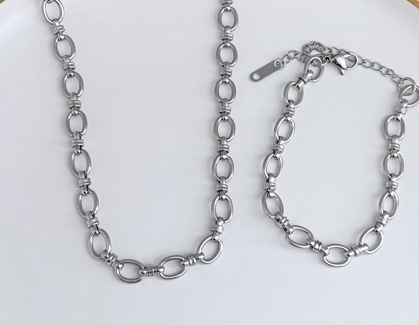The Rolo Link Necklace and Bracelet Set