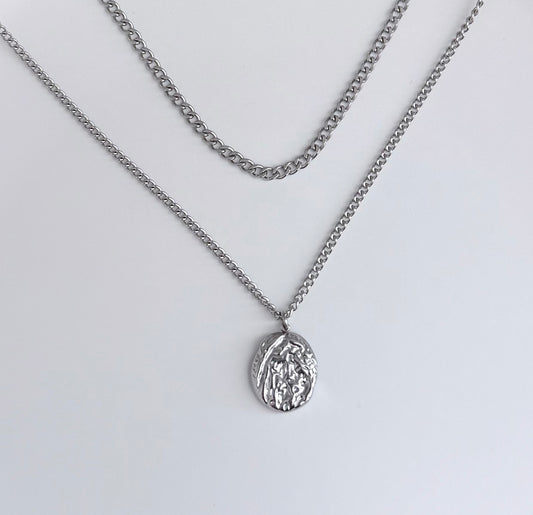 The Pendant Layer Necklace