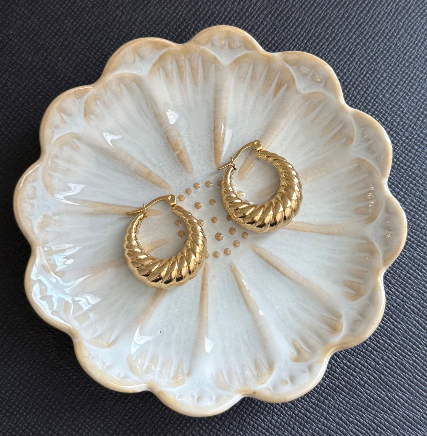 Contour Hoop Earrings