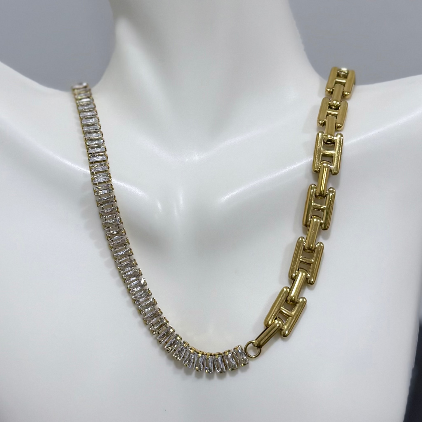 asymmetrical necklace in gold