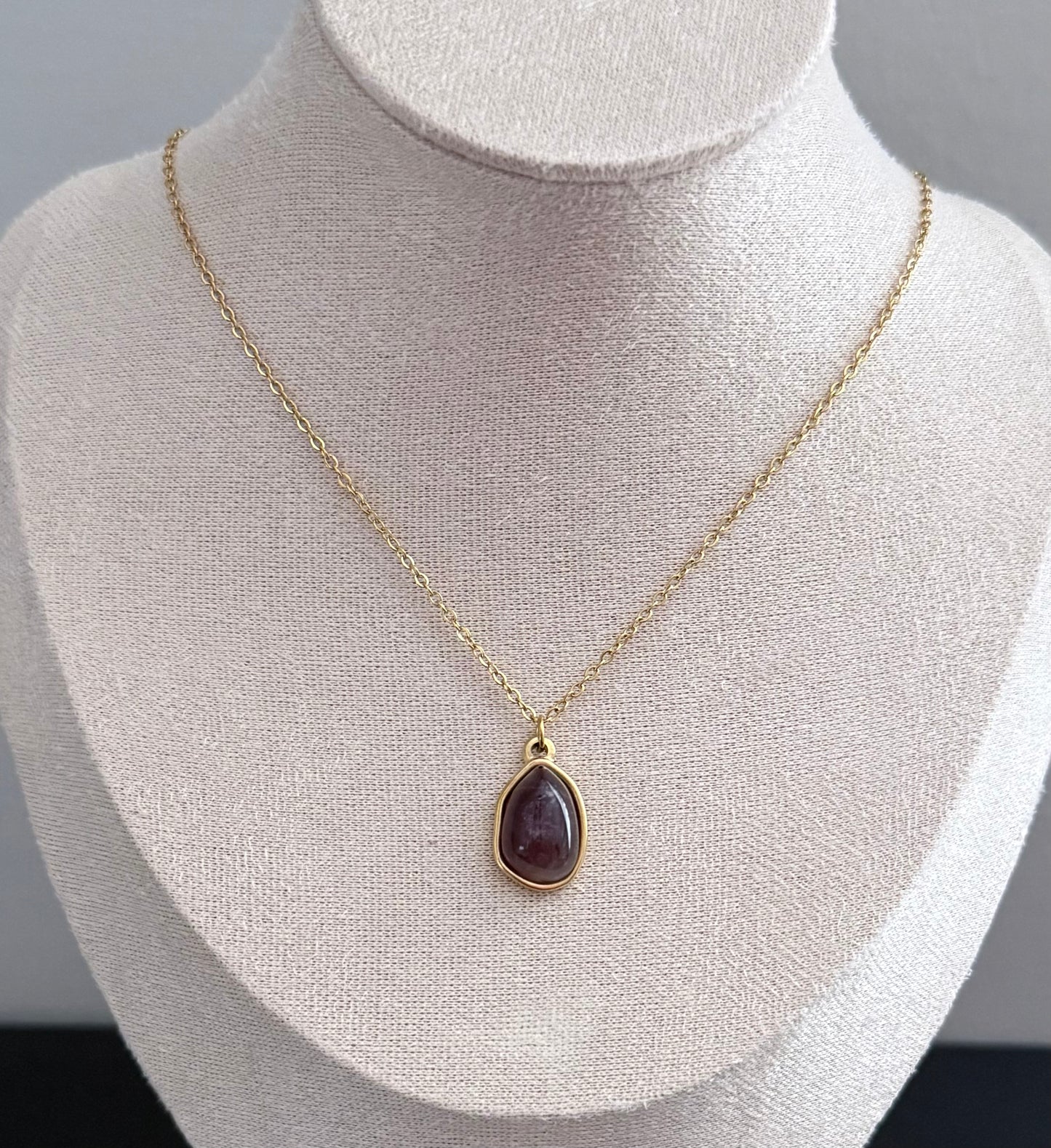 Elara Stone Pendant Necklace