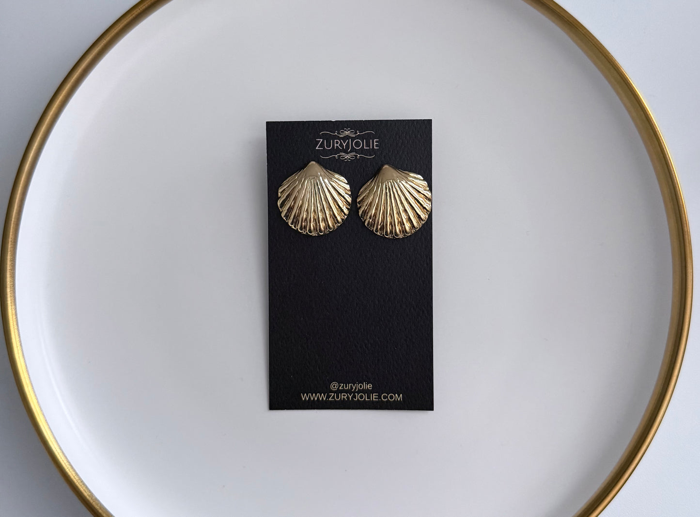 Golden Shell Stud Earrings