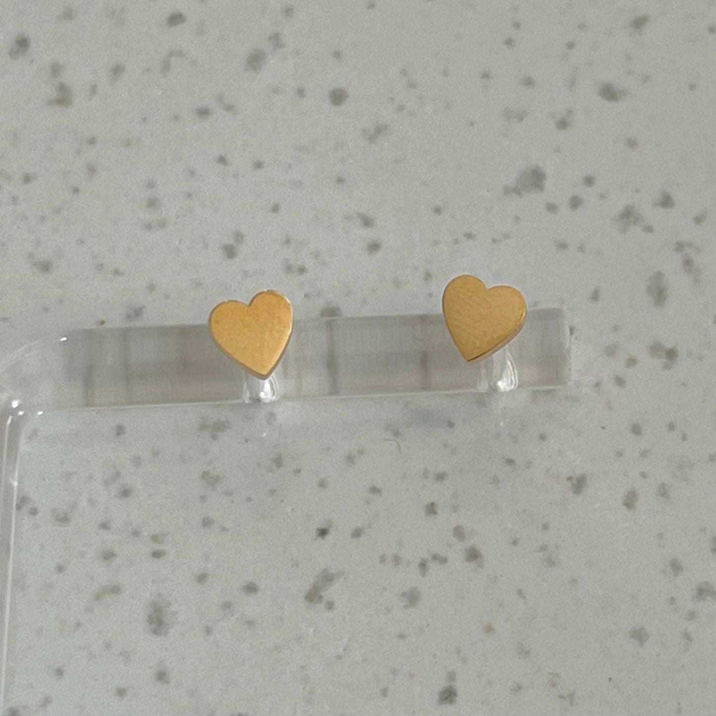 mini heart stud earrings