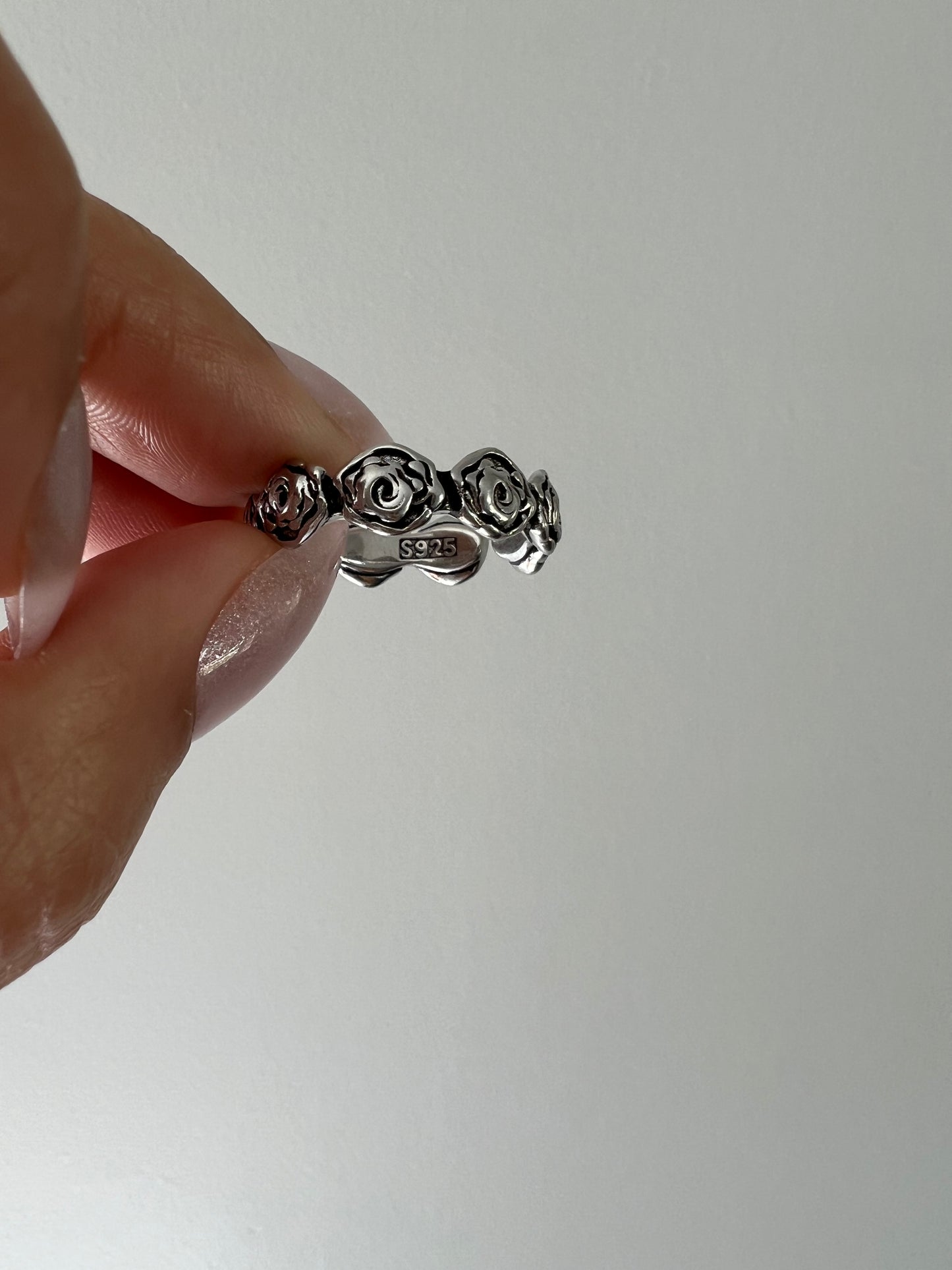 Rose Adjustable Ring